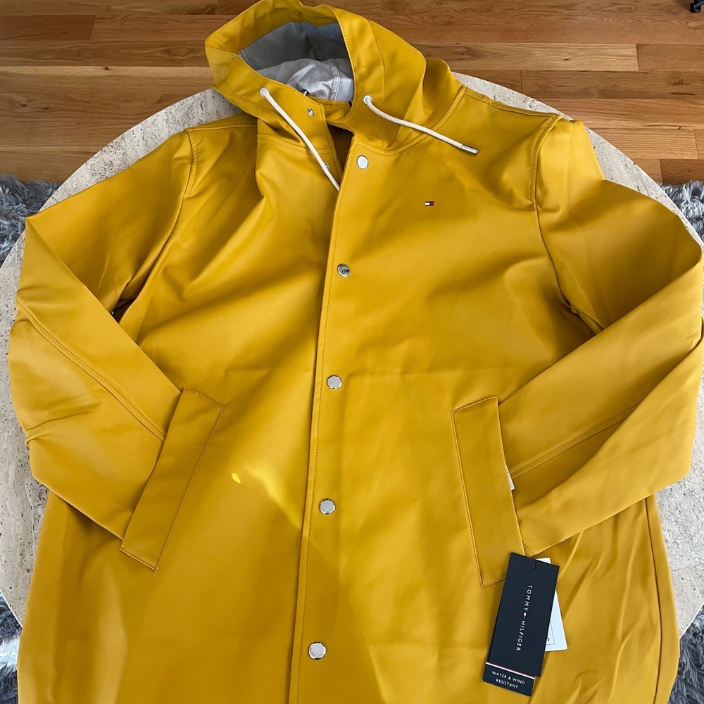 Men’s Tommy Hilfiger Raincoat/Lightweight jacket